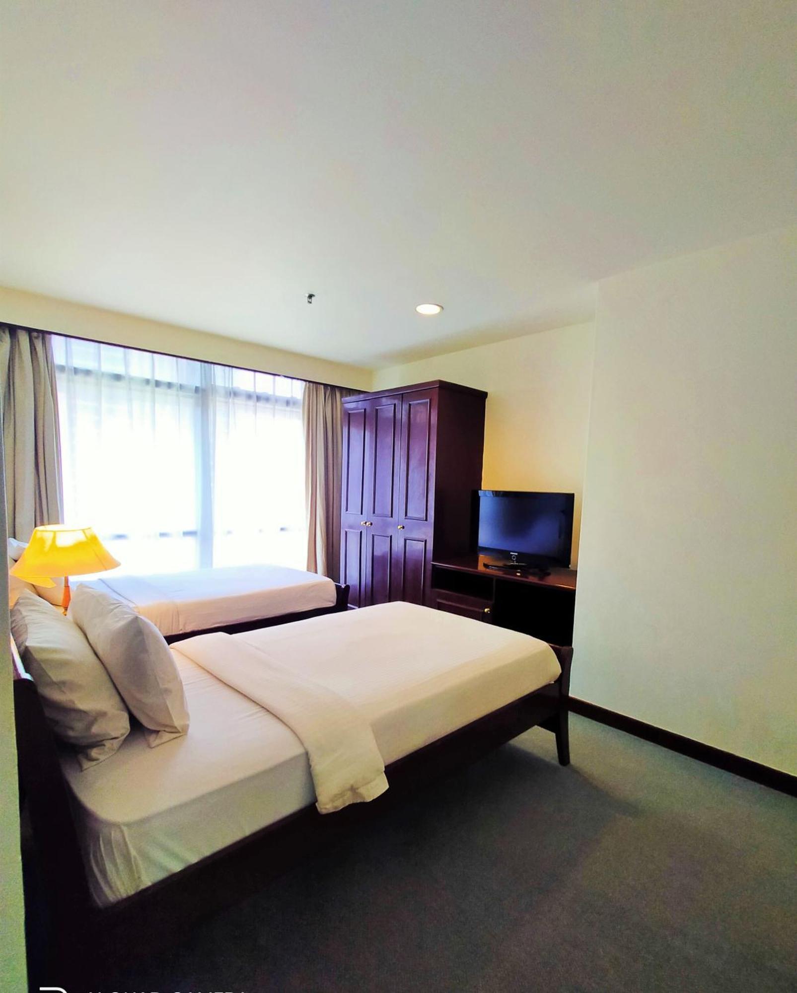 Traveler Service At Times Square Pangsapuri