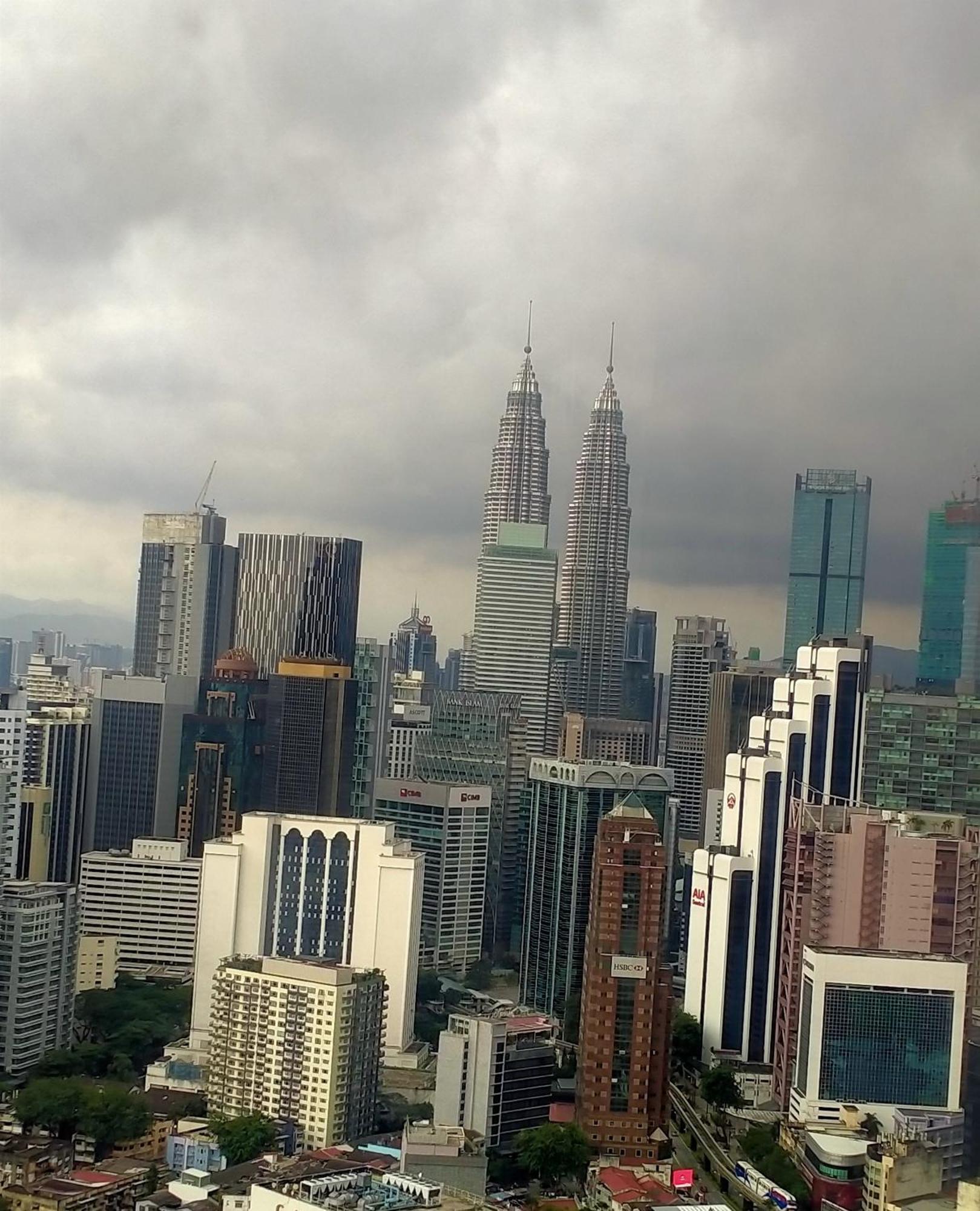 Pangsapuri Traveler Service At Times Square